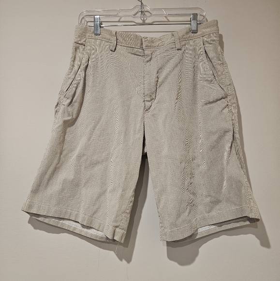 Banana Republic Striped  Men's Shorts, Size 32, Gray And White - Picture 1 of 4